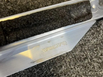 Распорка кузова Volvo XC60 2023