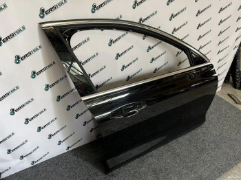 Дверь передняя правая Volvo V60 2022