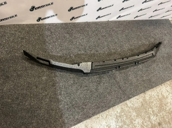 Наполнитель бампера переднего Volvo XC60 2023