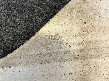 Усилитель пола передний Audi A6 C8 2019