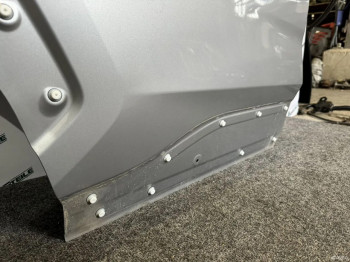 Дверь задняя правая Toyota RAV4 50 цвет 2QY