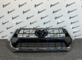 Решетка радиатора Toyota Hilux 8 2023