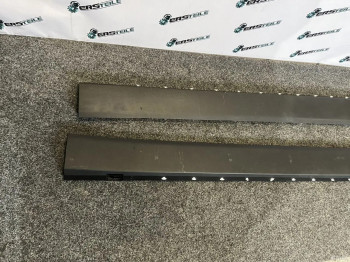 Накладка порога правая Volvo XC60 2023