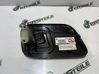 Лючок бака VW Touareg GP 2007-2010