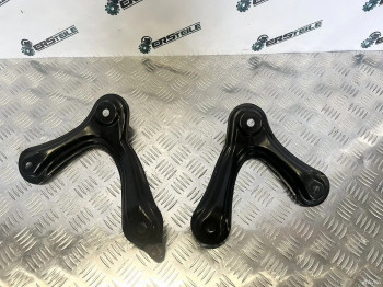 Кронштейн передней балки Toyota RAV4 40 AVA44
