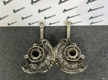 Кулак передний Mercedes W213 2.2d 2020