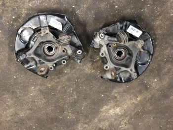 Кулак задний BMW 4 F32 F33 F36 2020