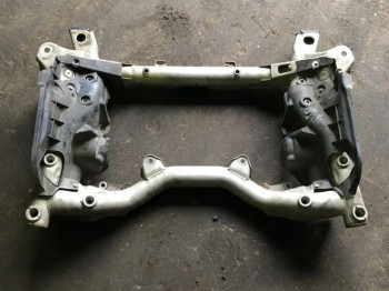 Подрамник передний Mercedes E W212 3.0D