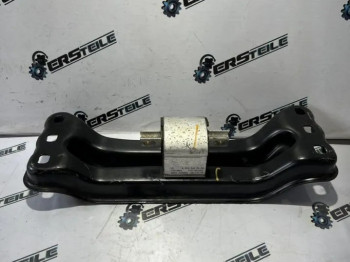 Подушка АКПП + кронштейн Mercedes W205 2.0 Coupe