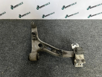 Рычаг передний правый Mercedes W117 W246 X156