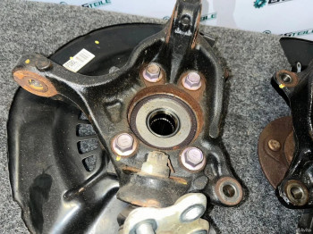 Кулак передний в сборе Toyota RAV4 50 2022
