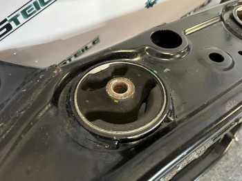 Задний подрамник Hyundai Tucson 3 TL