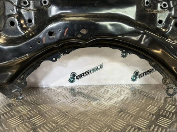 Подрамник передний Toyota RAV4 40 AVA44