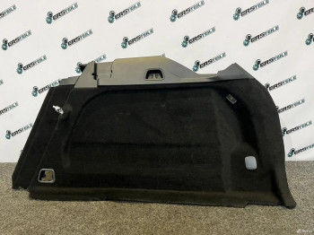 Обшивка багажника правая Volvo V60 2023