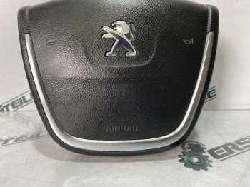 Подушка безопасности в руль Peugeot 508