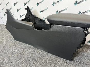 Консоль подлокотник Toyota RAV4 50 2022