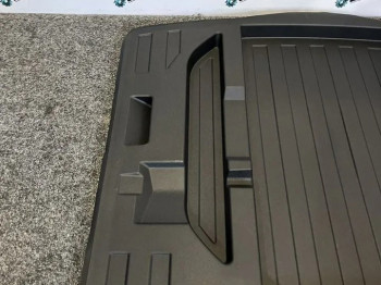 Ниша в багажник задняя Audi A6 C8 2019