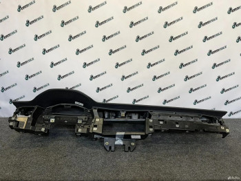 Панель передняя (торпедо) Audi A6 C8 2019