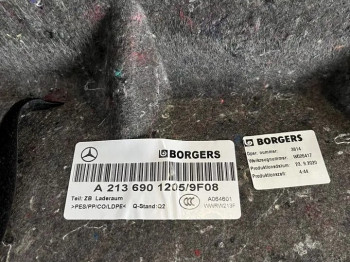 Облицовка ниши багажника Mercedes W213 2020