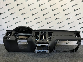 Панель передняя (торпедо) Volvo XC60 2023
