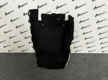 Обшивка пола передняя правая Mercedes W213 2020
