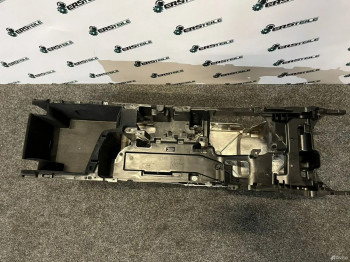 Каркас центральной консоли Volvo XC60 2023