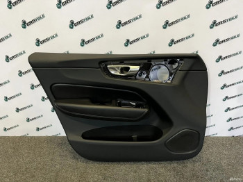 Обшивка двери передней левой Volvo XC60 2023