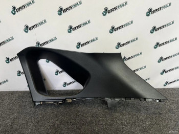 Обшивка багажника правая Toyota RAV4 50 2022