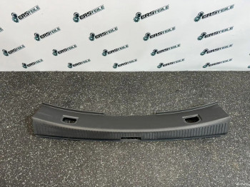 Накладка замка багажника VW Touran 1T3 2012