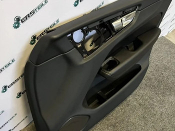 Обшивка двери передней правой Volvo XC60 2023