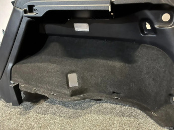 Обшивка багажника правая Lexus NX AYZ15 2014-2021