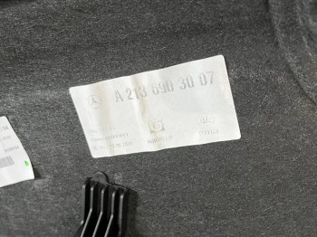 Полка багажного отсека Mercedes W213 2020