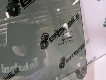 Стекло заднее левое Mitsubishi L200 5 KL 2018