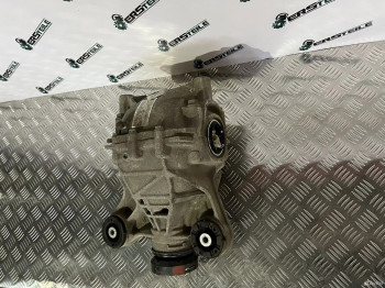 Редуктор задний Land Rover Velar 2019
