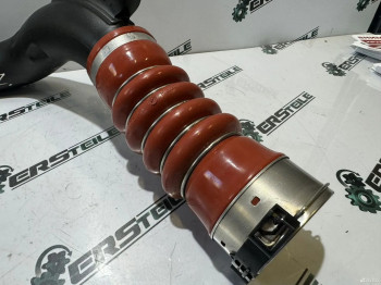 Патрубок интеркулера правый BMW Mini 1.5 B38