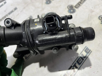Корпус термостат Mercedes Renault 1.3 T M282 2021