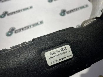Патрубок интеркулера Mercedes W213 2.2D 2020