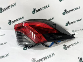 Фонарь правый LED Toyota RAV4 50 идеальный