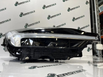 Фара правая Volvo XC60 Full LED 2023
