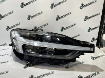 Фара правая Volvo XC60 Full LED 2023