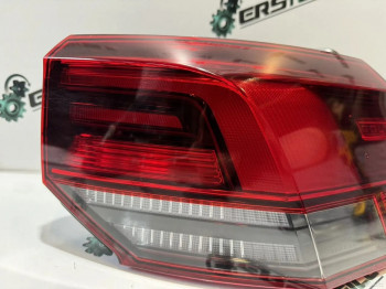 Фонарь задний правый Volkswagen Golf 8