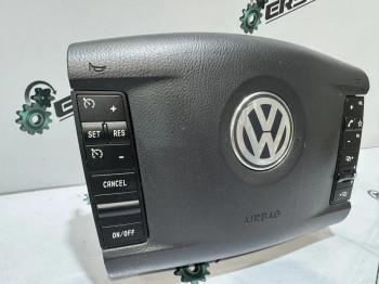 Подушка безопасности в руль VW Touareg GP 2008
