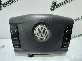 Подушка безопасности в руль VW Touareg GP 2008