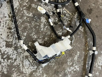 Проводка пола Toyota RAV4 40 AVA44 2015-2019