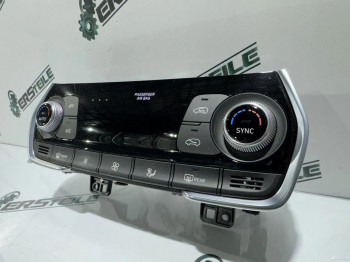 Блок климата Hyundai Santa Fe 4 TM 2019