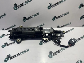 Ручка двери передняя правая Range Rover Velar L560
