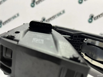 Педаль газа Mercedes W205