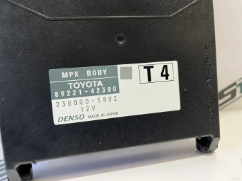 Блок комфорта Toyota RAV4 40 AVA44