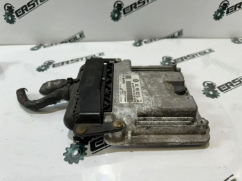 Блок управления двигателем Skoda Yetti 2.0d