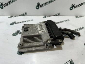 Блок управления двигателем Skoda Yetti 2.0d